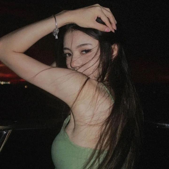 乘风而上的她